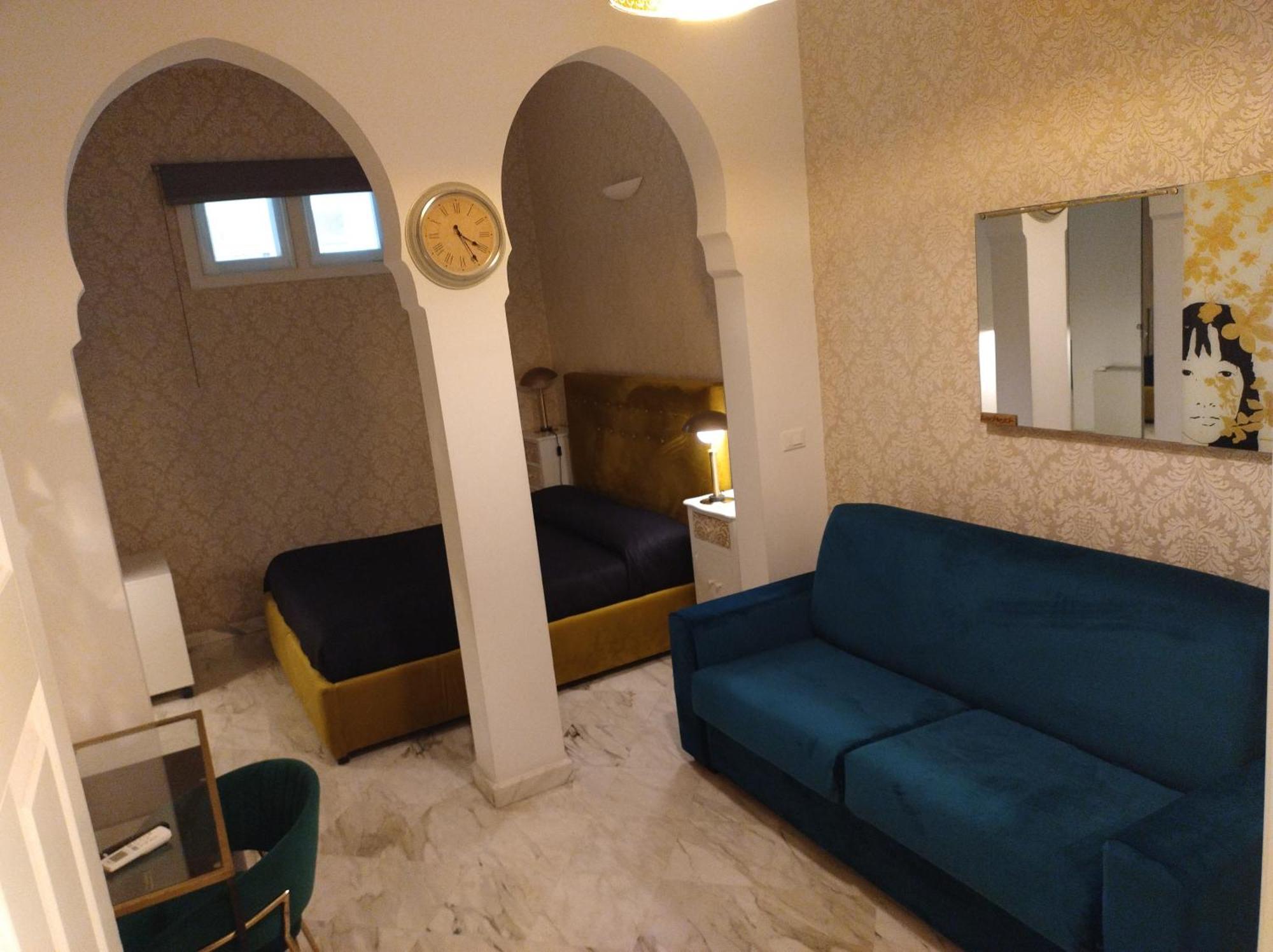 B&B Mini Hotel Incity-Close Train Station And Port- Salerno Dış mekan fotoğraf