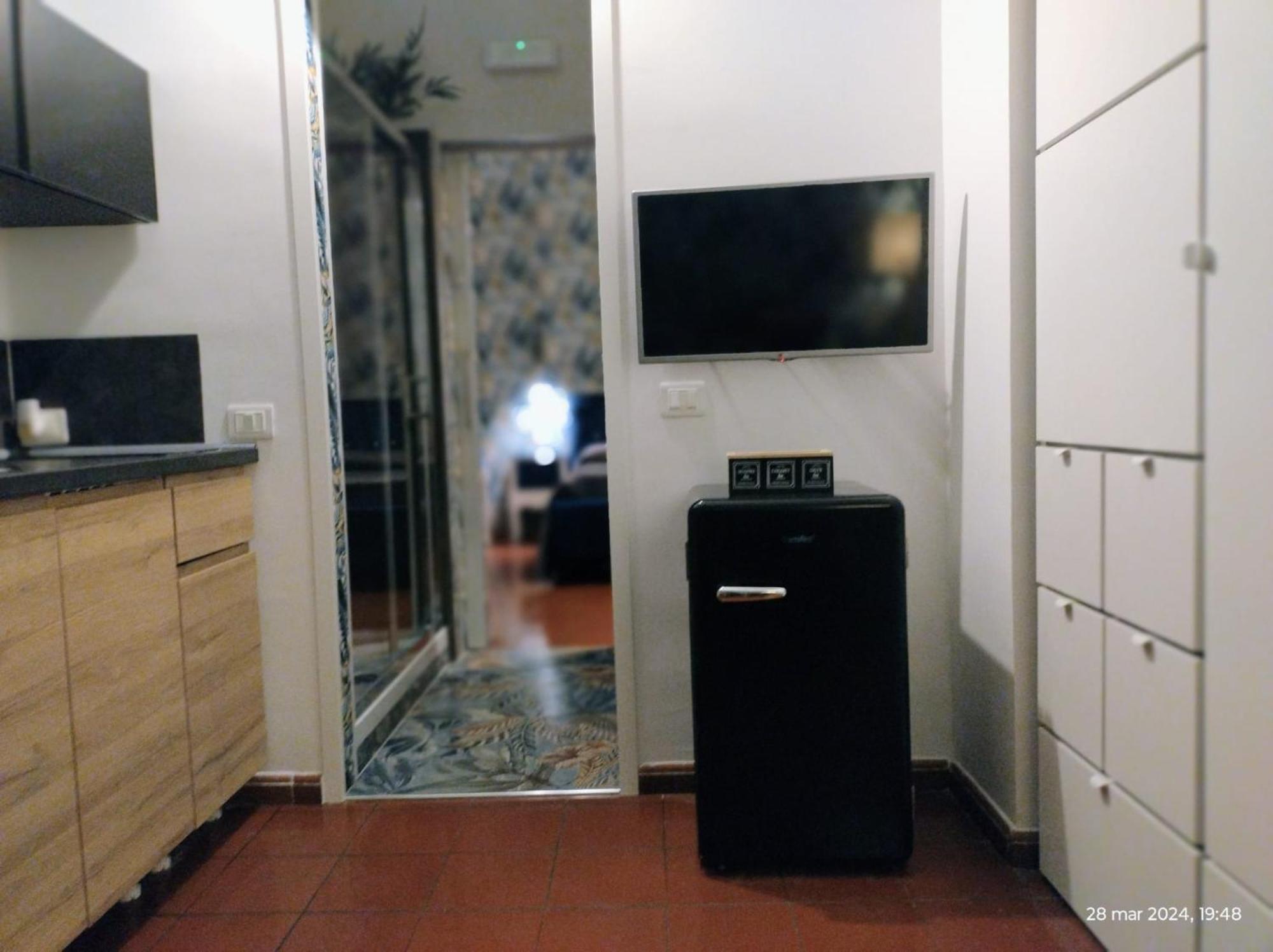 B&B Mini Hotel Incity-Close Train Station And Port- Salerno Dış mekan fotoğraf