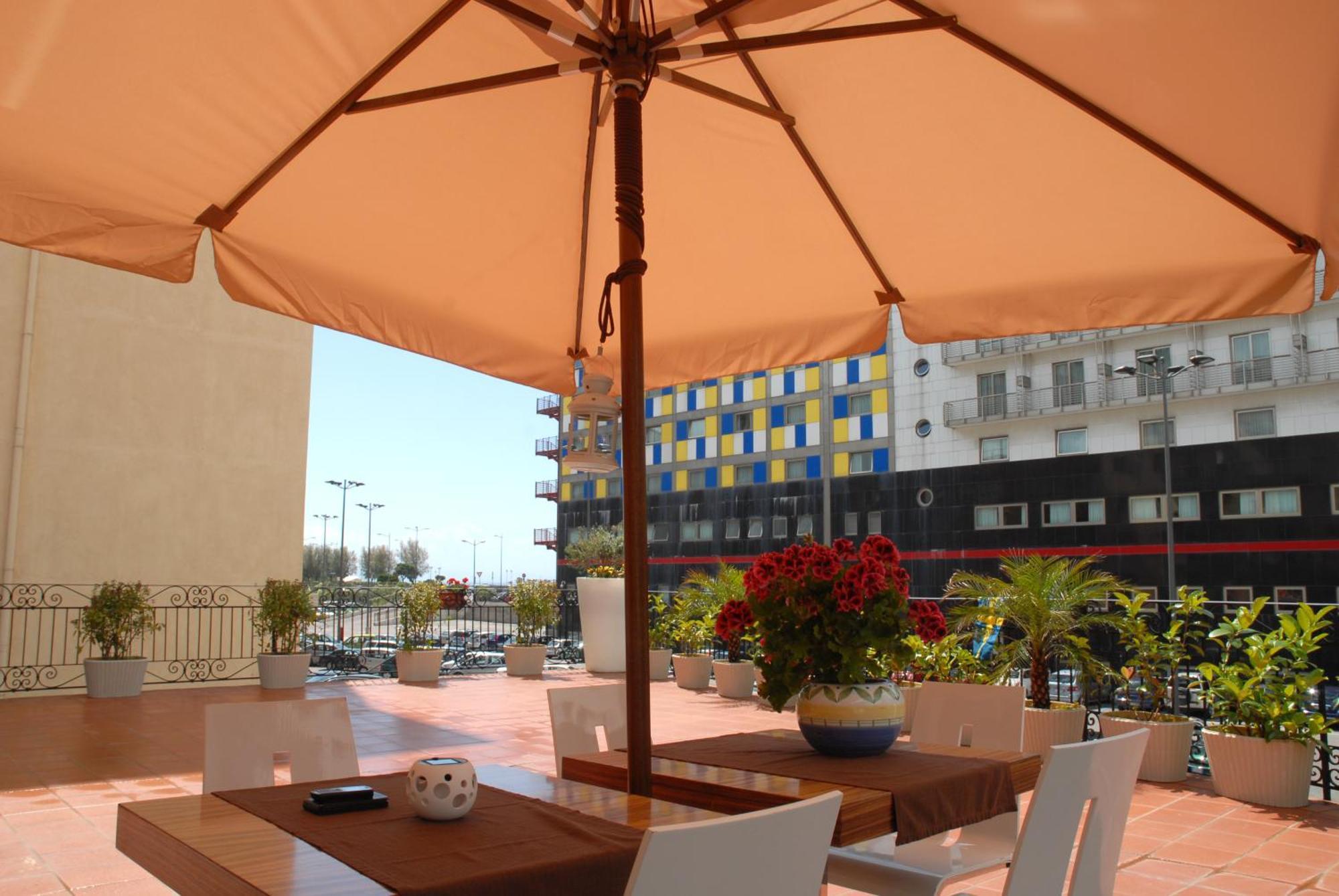 B&B Mini Hotel Incity-Close Train Station And Port- Salerno Dış mekan fotoğraf