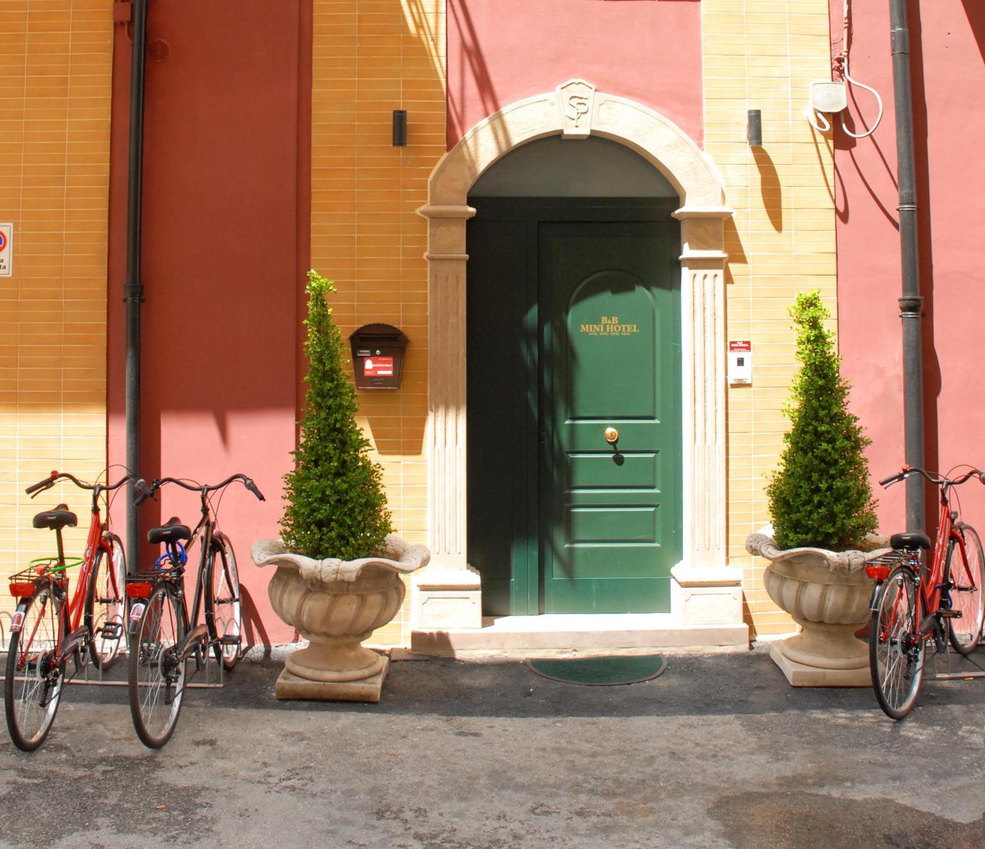 B&B Mini Hotel Incity-Close Train Station And Port- Salerno Dış mekan fotoğraf