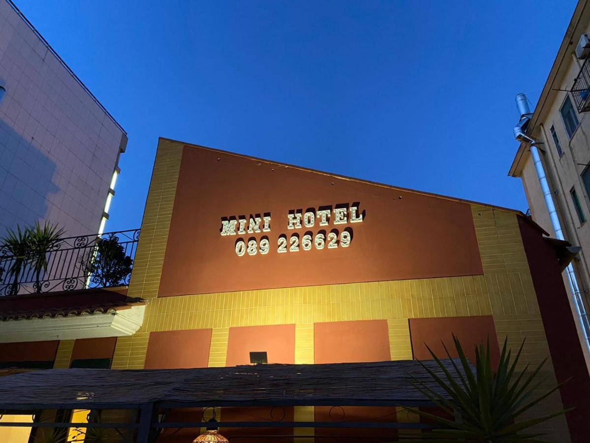 B&B Mini Hotel Incity-Close Train Station And Port- Salerno Dış mekan fotoğraf